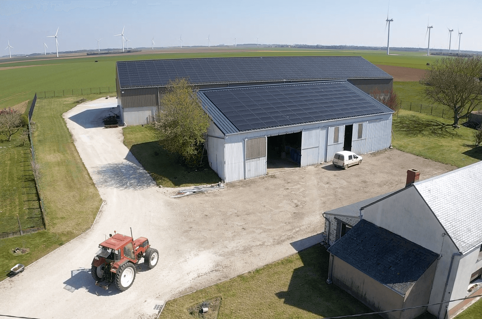 découvrez notre forum dédié au bâtiment agricole photovoltaïque, un espace d'échange où les professionnels du secteur partagent leurs expériences, solutions innovantes et conseils sur l'intégration de l'énergie solaire dans les exploitations agricoles. rejoignez-nous pour discuter des dernières tendances et optimiser votre production d'énergie durable.