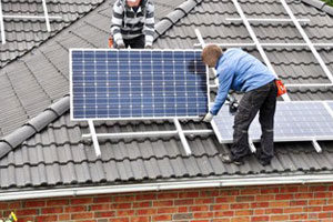 découvrez comment la garantie photovoltaïque en cas de faillite protège votre investissement dans l'énergie solaire. assurez-vous de la pérennité de vos panneaux solaires, même dans les situations économiques difficiles. informez-vous sur les avantages et la sécurité financière offerts par cette garantie.