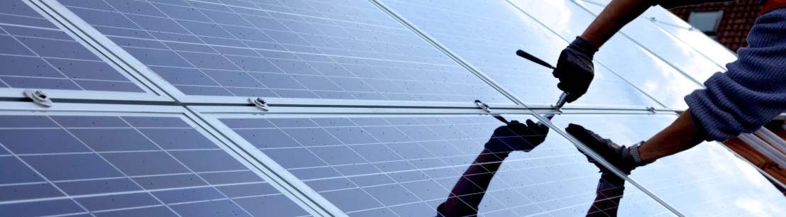 découvrez comment les impôts peuvent influencer votre investissement dans les panneaux photovoltaïques. profitez des avantages fiscaux et des incitations disponibles pour réduire vos coûts d'installation et maximiser vos économies d'énergie grâce à l'énergie solaire.