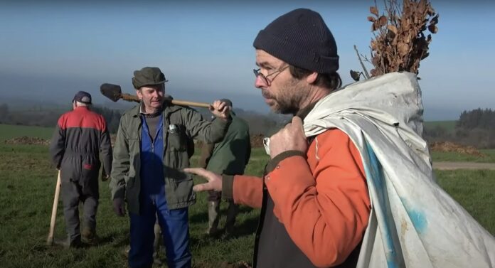 découvrez des initiatives écologiques inspirantes qui transforment notre monde. apprenez comment des actions simples peuvent avoir un impact significatif sur l'environnement et incitez-vous à faire la différence.