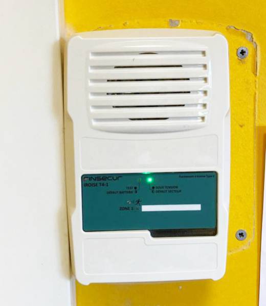 découvrez notre service d'installateur d'alarme à paris, spécialisé dans la protection de votre domicile ou de votre entreprise. profitez d'une installation sécurisée et adaptée à vos besoins, avec des équipements de qualité et un suivi personnalisé pour une tranquillité d'esprit inégalée.