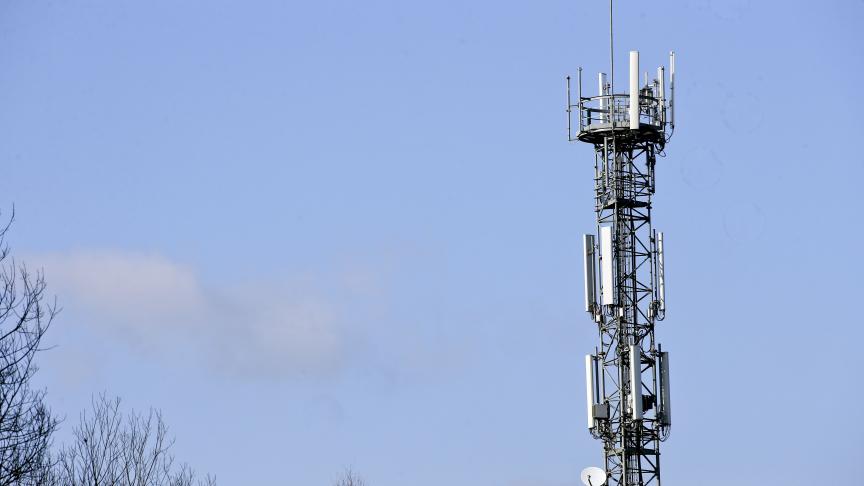 besoin d'un installateur d'antenne à lille ? profitez de notre service professionnel pour une installation rapide et efficace de votre antenne tv. notre équipe d'experts vous garantit une qualité optimale et une réception claire. contactez-nous dès aujourd'hui !