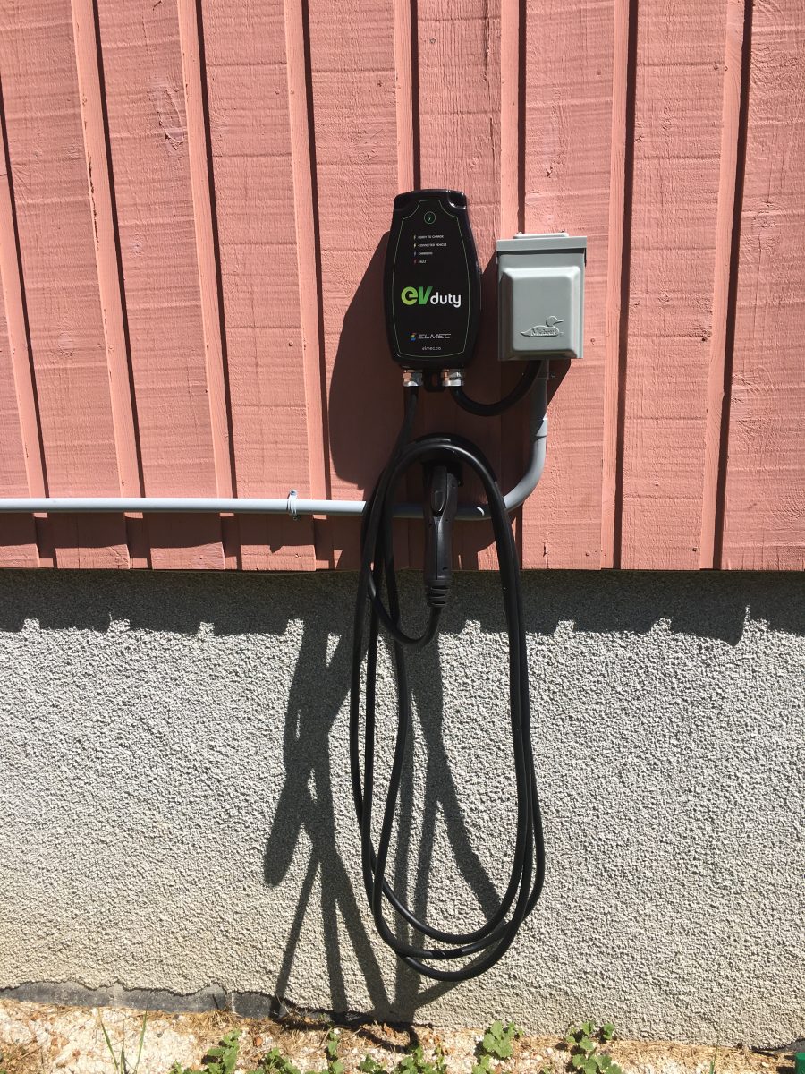 découvrez nos services d'installation de bornes de recharge pour véhicules électriques. profitez d'une expertise professionnelle et d'une solution adaptée à vos besoins, que ce soit à domicile ou en entreprise.
