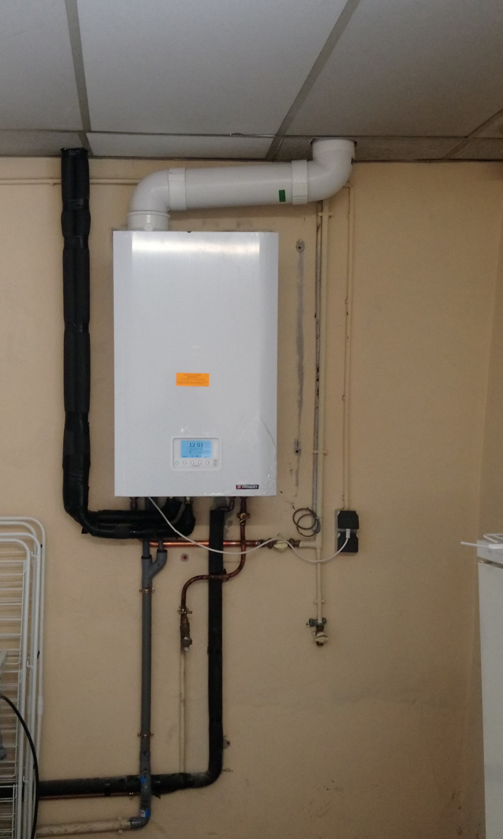 découvrez nos services d'installation de chaudières à gaz, garantissant efficacité énergétique et confort optimal pour votre foyer. faites le choix d'une installation professionnelle et fiable pour profiter d'une chaleur douce tout en réalisant des économies.