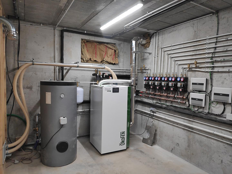 découvrez nos services d'installation de chaudières à granulés dans le 74. profitez d'une chaleur confortable et d'une solution écologique pour votre maison grâce à nos experts qualifiés.