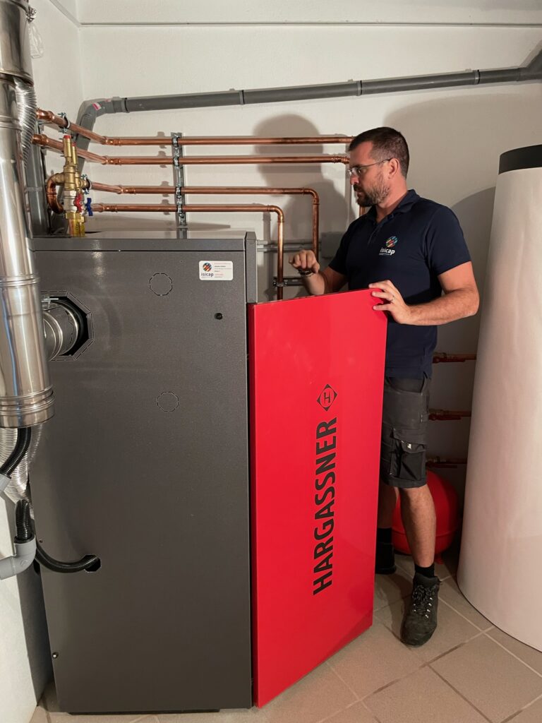 découvrez nos services d'installation de chaudières à granulés en haute-savoie (74). profitez d'une énergie renouvelable, économique et écologique pour votre chauffage. contactez nos experts pour un devis personnalisé et un accompagnement de qualité.