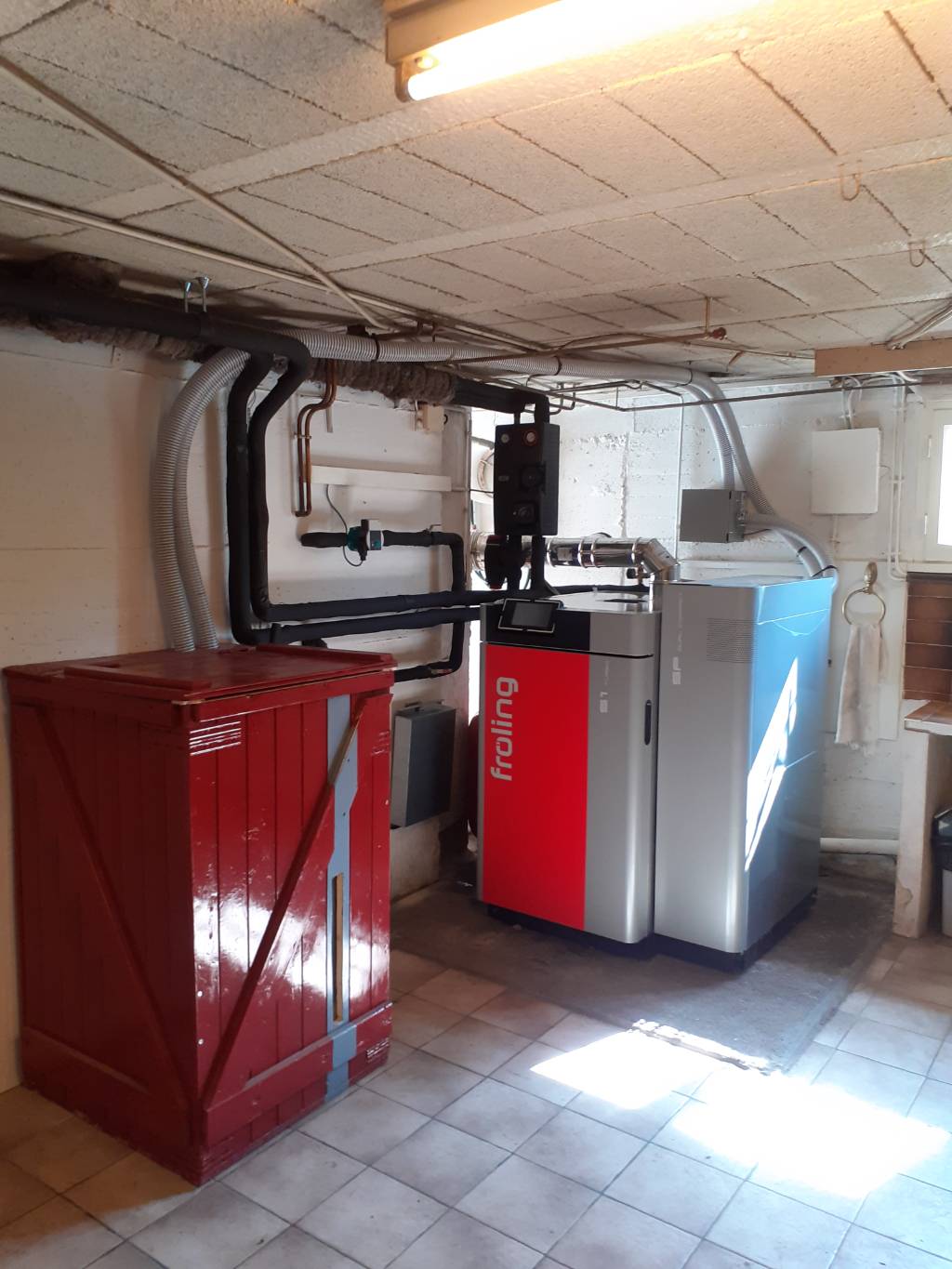 découvrez notre service d'installateur de chaudières à granulés certifié rge. profitez d'une installation professionnelle, efficace et respectueuse de l'environnement pour réduire vos factures de chauffage et bénéficier d'aides financières. contactez-nous dès aujourd'hui pour une étude personnalisée.