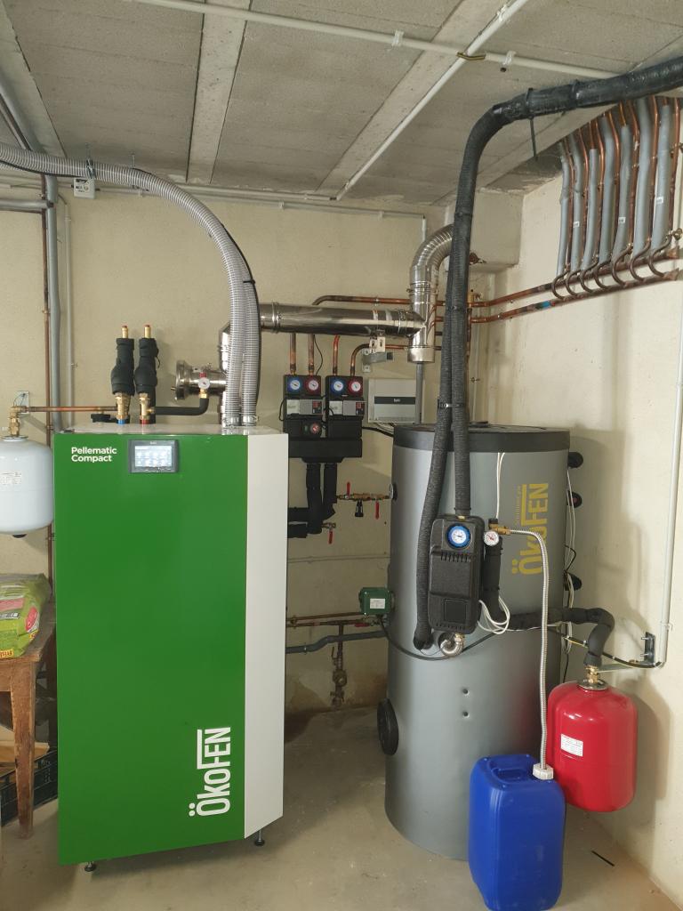 découvrez un installateur de chaudières à granulés certifié rge, garantissant des solutions de chauffage écologiques et économiques. profitez d'un service professionnel et d'une installation conforme aux normes pour réduire votre consommation d'énergie tout en préservant l'environnement.