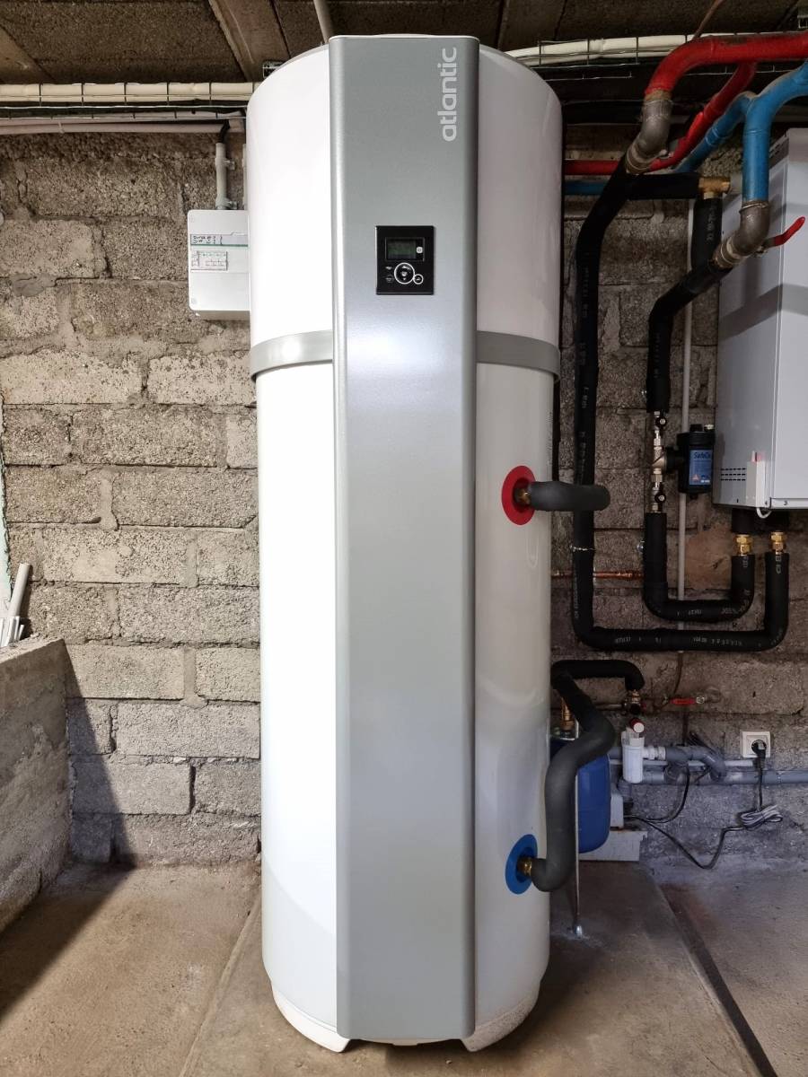 découvrez nos services d'installation de chauffe-eau atlantic, garantissant efficacité et qualité. bénéficiez de conseils d'experts et d'un service rapide pour un confort thermique optimal dans votre maison.