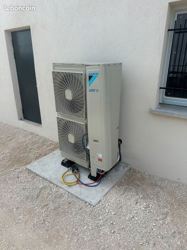 découvrez notre service d'installateur de climatisation daikin à marseille. profitez d'une installation professionnelle et sur mesure pour un confort optimal dans votre maison. contactez-nous pour un devis gratuit et bénéficiez de l'expertise de nos techniciens qualifiés.