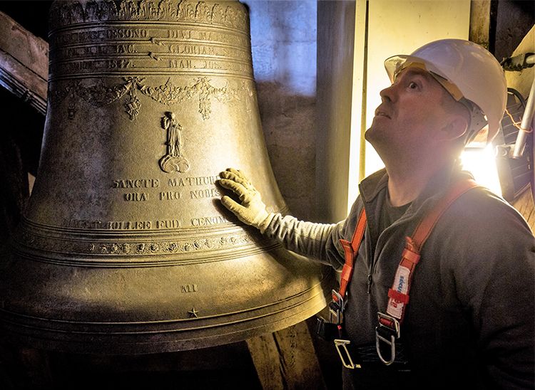 découvrez nos services d'installation de cloches. bénéficiez d'une expertise professionnelle pour l'installation de cloches adaptées à vos besoins, avec un conseil personnalisé et un suivi de qualité. transformez votre espace avec des cloches esthétiques et fonctionnelles.