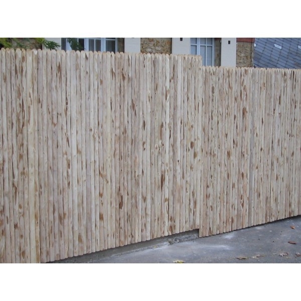 découvrez nos services d'installation de clôtures en bois en île-de-france. profitez de matériaux de qualité et d'un savoir-faire professionnel pour délimiter votre espace extérieur avec style et durabilité.