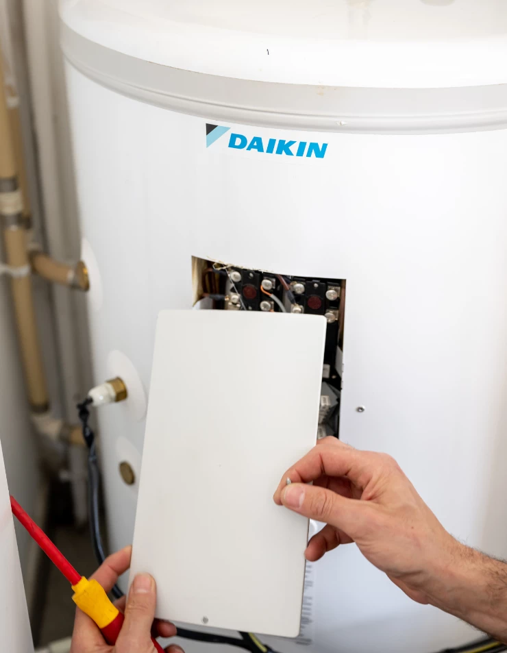 découvrez nos services d'installateur daikin, experts en climatisation et chauffage. bénéficiez d'une installation professionnelle et de conseils personnalisés pour un confort optimal à domicile.