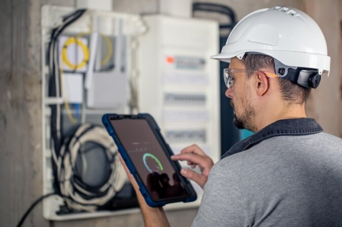 découvrez comment la domotique transforme votre quotidien en rendant votre maison plus intelligente et connectée. automatisez vos équipements, améliorez votre confort et sécurisez votre espace de vie grâce aux technologies avancées de la domotique.