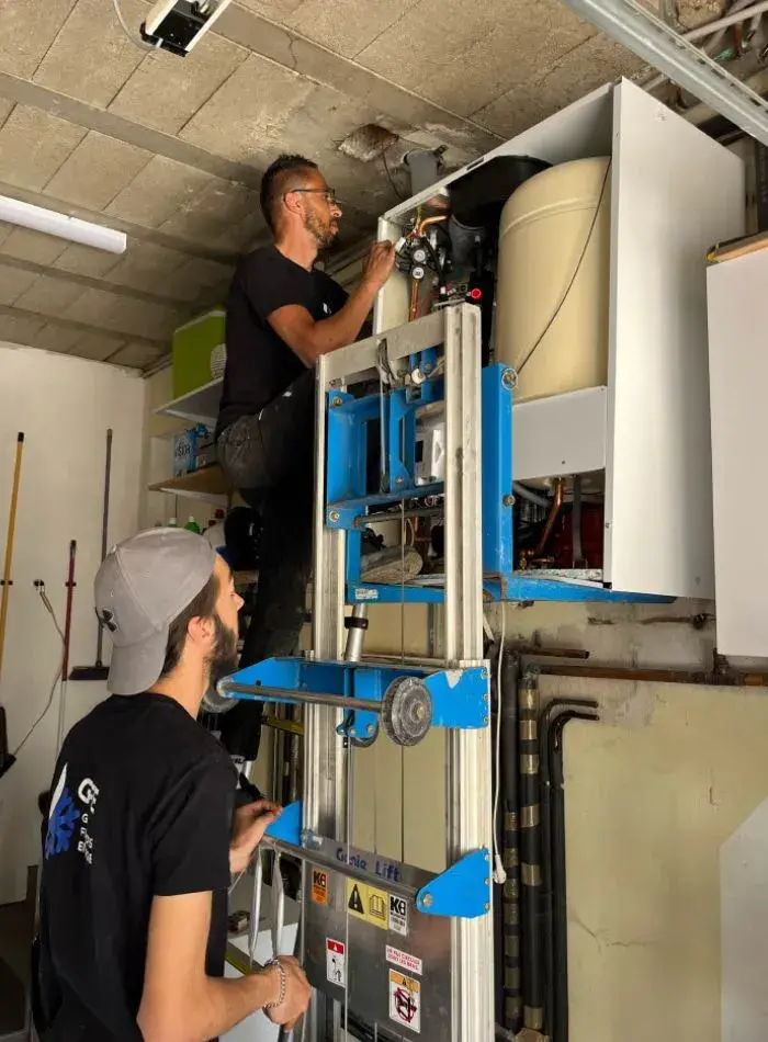 découvrez nos services d'installation de systèmes de chauffage à gaz frisquet, garantissant confort et efficacité énergétique. faites confiance à nos experts pour une mise en place rapide et professionnelle.