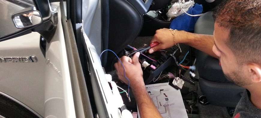 découvrez nos services d'installation gps professionnels pour votre véhicule. bénéficiez d'un suivi précis et d'une sécurité accrue avec nos solutions sur mesure, adaptées à vos besoins spécifiques.