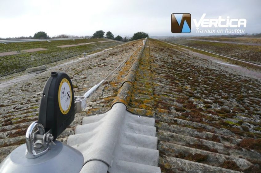 découvrez nos services d'installateur ligne de vie, garantissant la sécurité et la protection lors de vos travaux en hauteur. profitez d'une installation professionnelle et conforme aux normes pour assurer votre sécurité sur le lieu de travail.