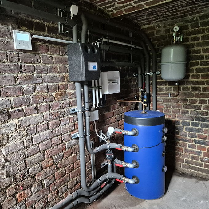 découvrez nos services d'installation de pompes à chaleur (pac) pour un confort thermique optimal dans votre maison. profitez d'une solution énergétique efficace et respectueuse de l'environnement grâce à nos experts qualifiés.