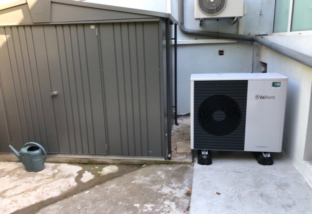 découvrez notre service d'installation de pompes à chaleur (pac) à aix-en-provence. profitez d'une solution de chauffage écologique et économique, réalisée par des professionnels expérimentés. obtenez un devis gratuit et transformez votre habitat en un espace confortable toute l'année.