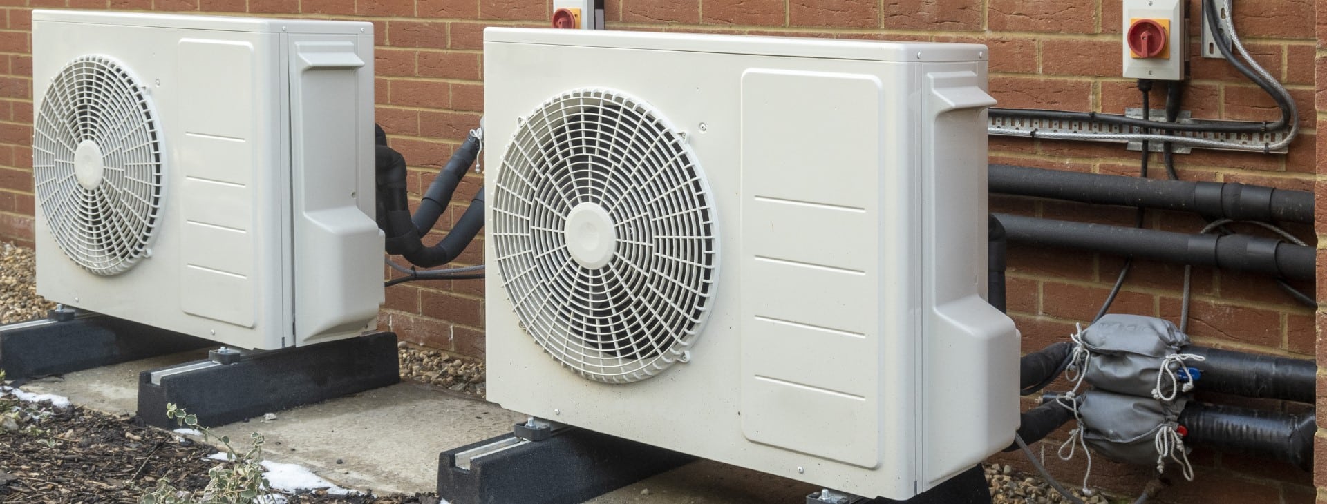 découvrez nos services d'installation de pompes à chaleur en bretagne. profitez d'un confort optimal tout en réduisant vos factures d'énergie grâce à nos solutions écologiques et efficaces. contactez nos experts pour un devis personnalisé.