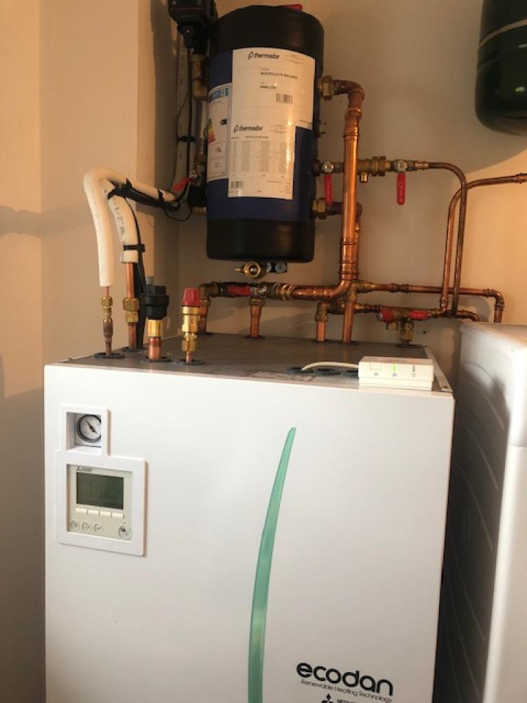 découvrez nos services d'installation de pompes à chaleur à douai. profitez d'une expertise locale pour garantir un confort optimal dans votre maison tout en réduisant vos factures d'énergie. contactez-nous pour un devis personnalisé et des conseils adaptés à vos besoins.