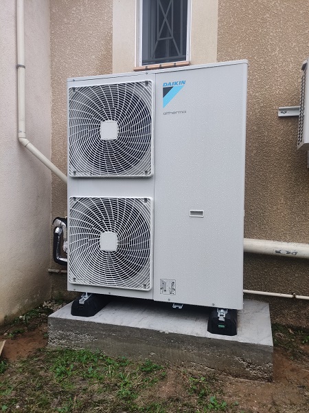 découvrez notre service d'installation de pompes à chaleur à nîmes. profitez d'une solution écoénergétique pour votre confort intérieur, avec des experts certifiés et des équipements de qualité. contactez-nous dès aujourd'hui pour un devis personnalisé !