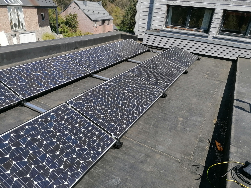 découvrez nos services d'installation de panneaux photovoltaïques à dinant. profitez d'une énergie renouvelable et réduisez vos factures d'électricité grâce à des solutions adaptées à vos besoins. faites le choix de l'écologie et de l'efficacité avec notre équipe d'experts.