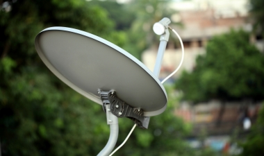 découvrez nos services d'installation de paraboles avec des experts qualifiés, garantissant une réception optimale pour vos chaînes préférées. profitez d'une installation rapide et professionnelle, adaptée à vos besoins spécifiques.