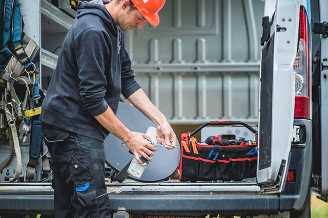 découvrez nos services d'installation de paraboles, garantissant une réception optimale pour vos chaînes préférées. nos experts s'assurent d'une installation rapide et professionnelle, adaptée à vos besoins. contactez-nous pour un devis gratuit!