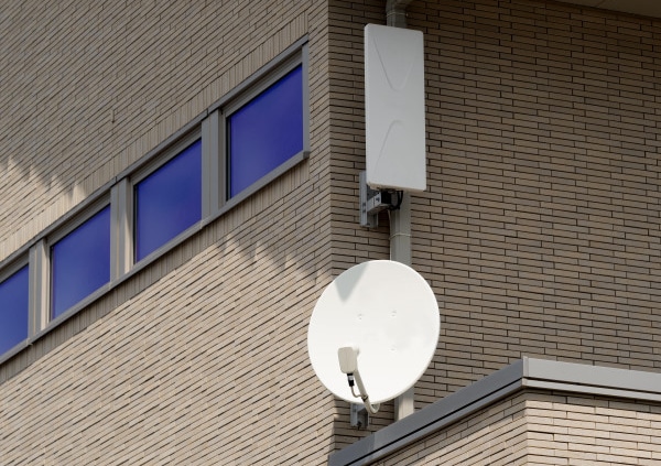 découvrez nos services d'installation de paraboles, adaptés à vos besoins. bénéficiez d'une réception tv optimale avec notre équipe d'installateurs professionnels, experts en antennes paraboliques. contactez-nous pour un devis personnalisé!