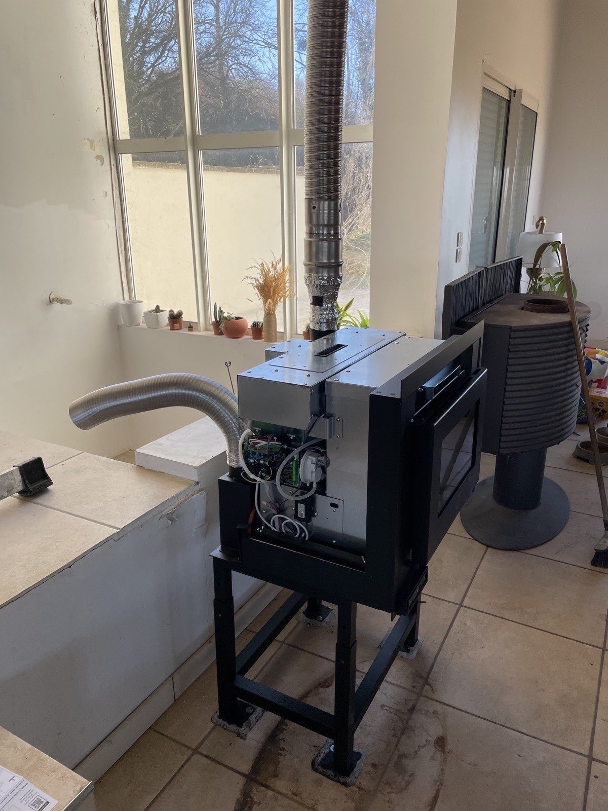 découvrez notre service d'installation de chaudières à pellets, une solution écologique et économique pour votre chauffage. nos experts certifiés garantissent une installation rapide et fiable, vous permettant de profiter d'un confort thermique optimal tout en réduisant votre empreinte carbone.