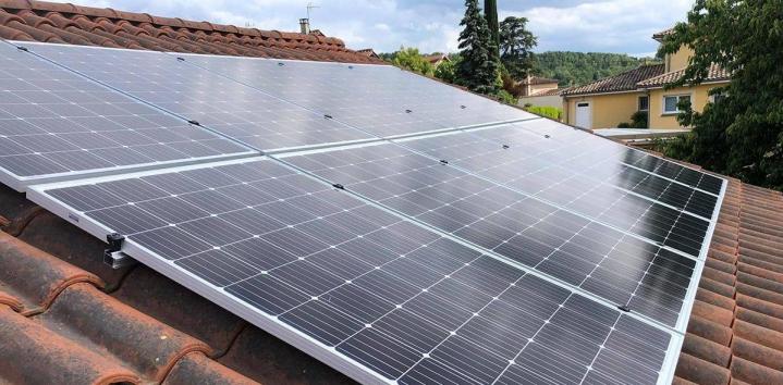 découvrez notre service d'installateur photovoltaïque à bourg-en-bresse, spécialisé dans l'installation de systèmes solaires adaptés à vos besoins. profitez d'une énergie renouvelable et d'économies sur votre facture d'électricité. contactez-nous pour un devis personnalisé et engagez-vous dans une transition énergétique durable.