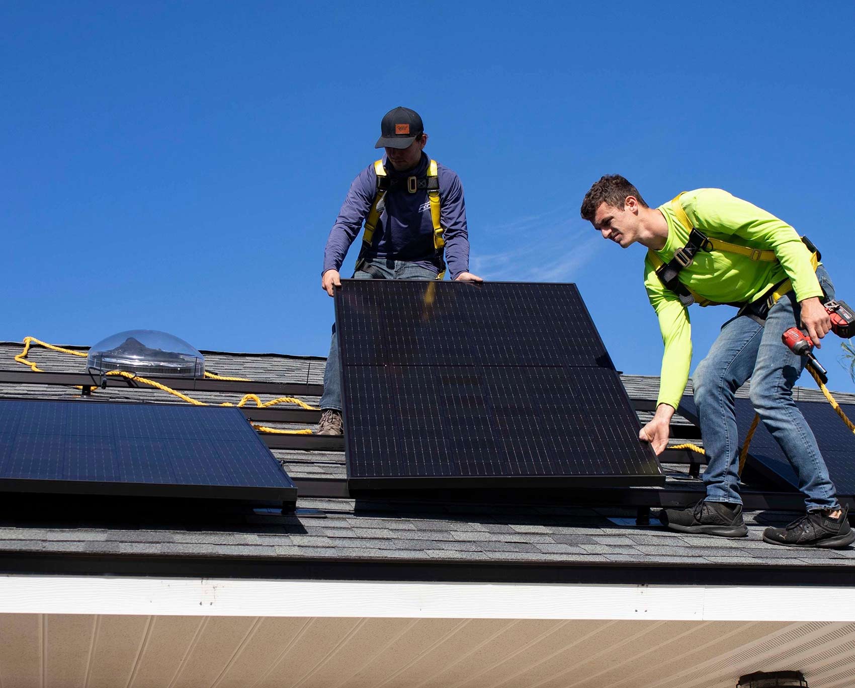 découvrez les services d'un installateur photovoltaïque à lyon, expert en solutions solaires. profitez d'une énergie propre et durable tout en réduisant vos factures d'électricité. contactez-nous pour un devis personnalisé et un accompagnement sur mesure dans votre projet d'énergie renouvelable.