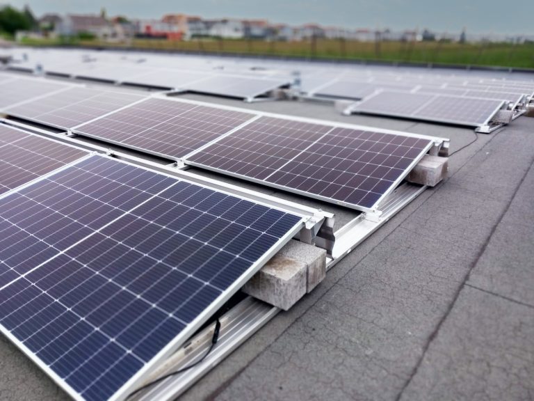 découvrez nos services d'installation de panneaux photovoltaïques en alsace. profitez d'une énergie renouvelable et réduisez vos factures d'électricité grâce à notre expertise locale.