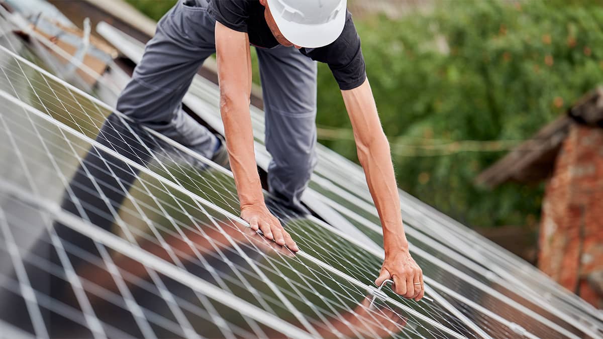 découvrez nos services d'installation de panneaux photovoltaïques à la ciotat. profitez d'une énergie verte et réduisez vos factures électriques grâce à notre expertise. contactez-nous pour un devis personnalisé !