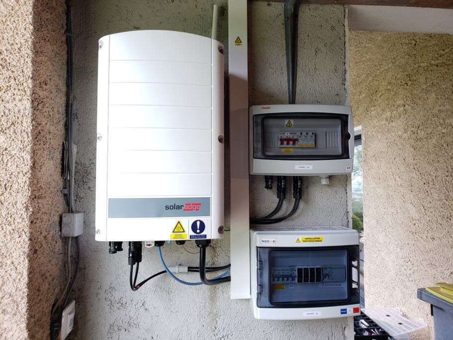 découvrez les services d'un installateur photovoltaïque à samatan pour transformer votre toit en source d'énergie renouvelable. profitez d'une expertise locale, de solutions adaptées à vos besoins et d'une installation de panneaux solaires fiable pour réduire vos factures d'électricité tout en préservant l'environnement.