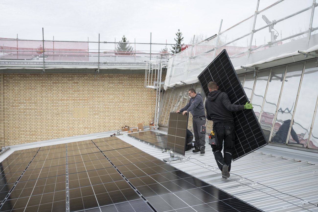 découvrez nos services d'installation photovoltaïque en suisse, offrant des solutions éco-énergétiques sur mesure pour réduire vos factures d'électricité et promouvoir l'énergie verte. contactez nos experts pour un devis personnalisé!