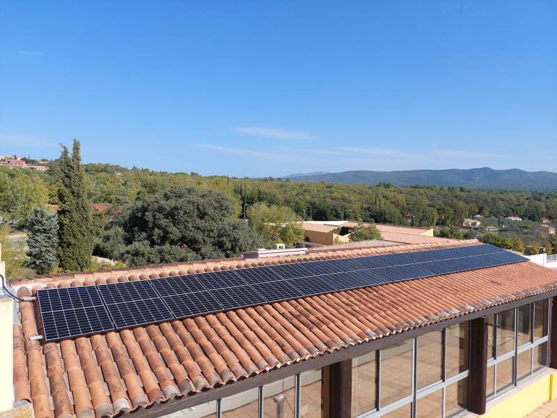 découvrez notre service d'installateur photovoltaïque à toulon, spécialisé dans l'installation de panneaux solaires. profitez d'énergies renouvelables et réduisez vos factures d'électricité grâce à notre expertise locale. contactez-nous pour un devis personnalisé et faites le choix d'une énergie durable !