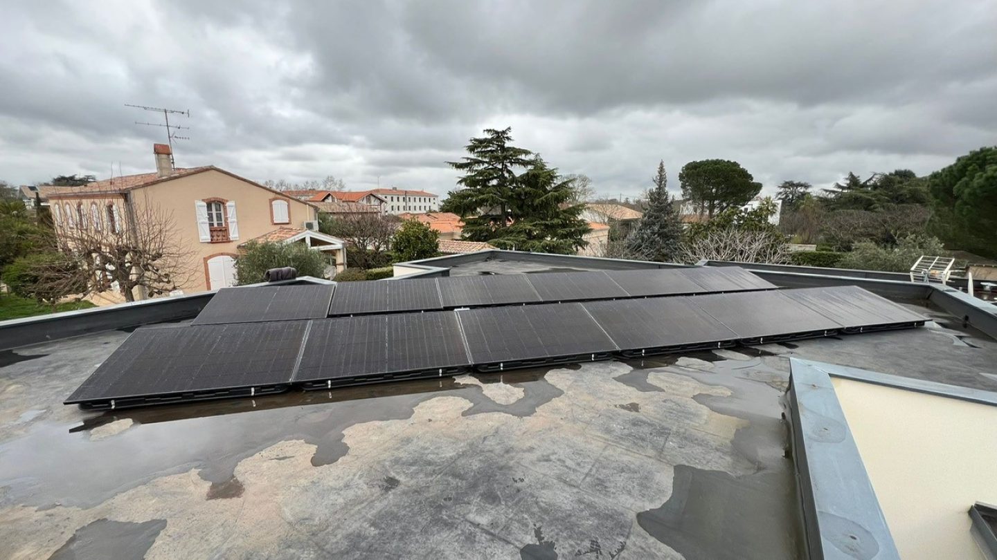 découvrez les services d'un installateur photovoltaïque à toulouse pour profiter d'une énergie renouvelable et durable. transformez votre maison en un écosystème éco-responsable tout en réduisant vos factures d'énergie.
