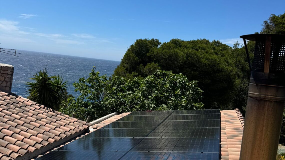 découvrez notre service d'installation photovoltaïque dans le var. profitez d'une énergie renouvelable et durable pour réduire vos factures d'électricité tout en respectant l'environnement. nos experts vous accompagnent de l'étude à la mise en service de votre système solaire.