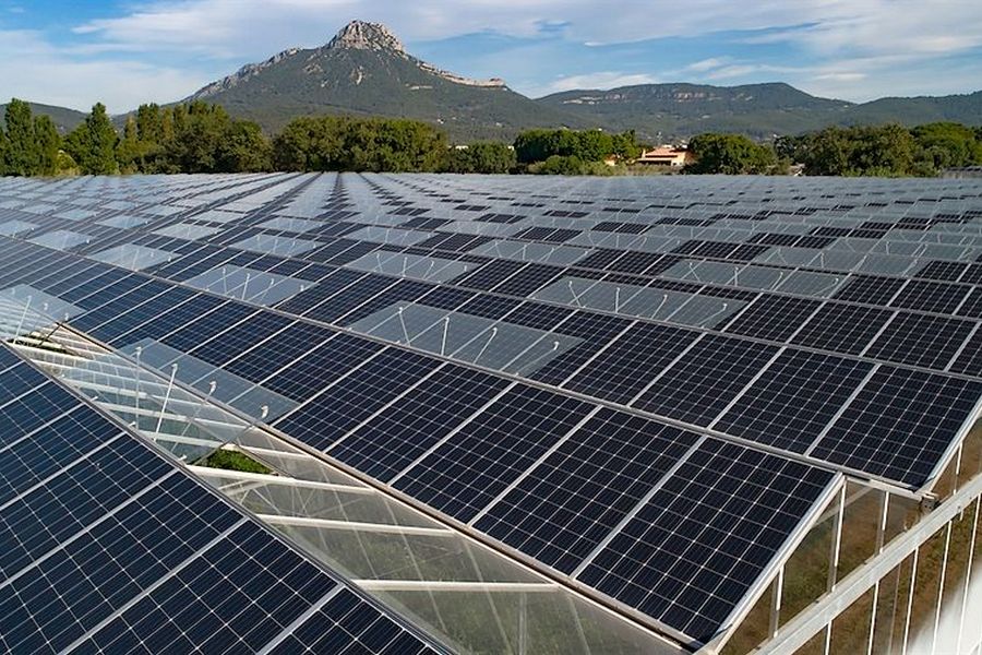 découvrez les services d'un installateur photovoltaïque à varla crau, spécialisé dans l'installation de panneaux solaires pour optimiser votre consommation d'énergie. profitez d'une expertise locale pour des solutions écologiques et rentables.