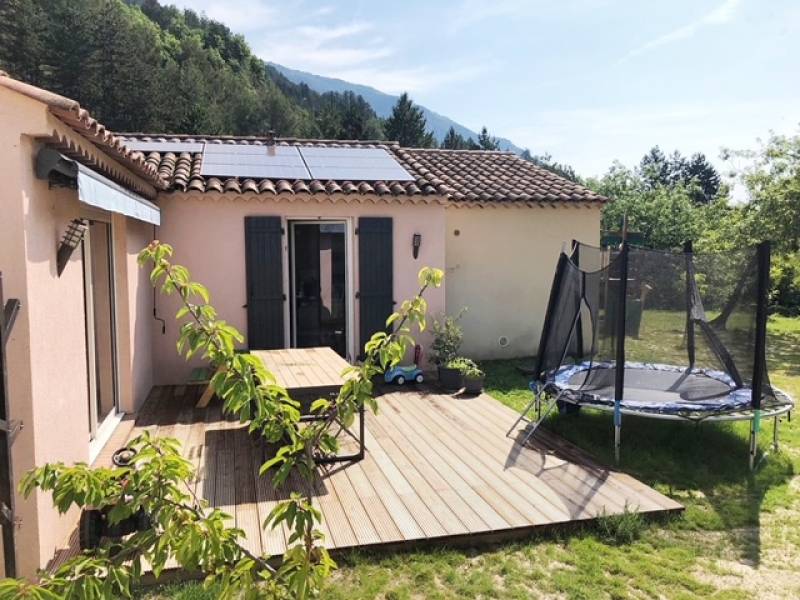 découvrez les services d'installation photovoltaïque de varla crau, experts en solutions solaires pour particuliers et professionnels. profitez d'une énergie renouvelable, réduisez vos factures d'électricité et contribuez à la protection de l'environnement grâce à nos installations de panneaux solaires de qualité. contactez-nous dès aujourd'hui pour un devis personnalisé.