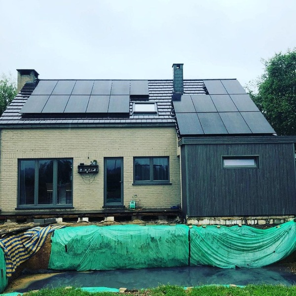 découvrez les meilleurs installateurs photovoltaïques en wallonie pour transformer votre maison en un espace éco-responsable. bénéficiez de conseils personnalisés et d'une installation professionnelle pour optimiser votre production d'énergie solaire.