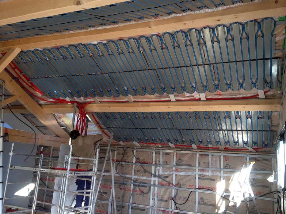 découvrez nos services d'installation de plafonds professionnels pour transformer vos espaces. que ce soit pour des projets résidentiels ou commerciaux, notre équipe d'experts saura répondre à vos besoins avec des matériaux de qualité et une finition impeccable.