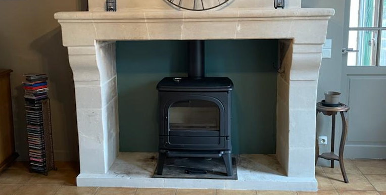 découvrez nos services d'installation de poêles à bois dans le département des alpes-maritimes (06). faites confiance à des professionnels qualifiés pour une installation sécurisée et efficace de votre poêle, et profitez d'une chaleur agréable tout en réduisant votre empreinte carbone.