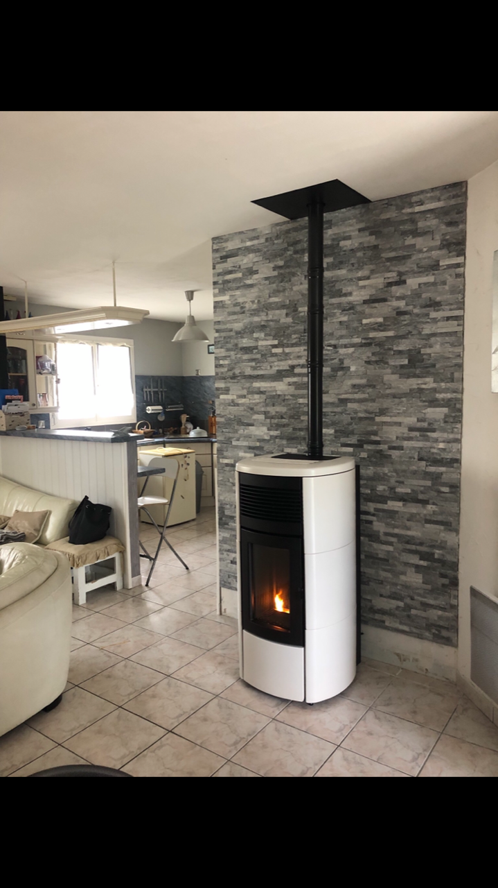 découvrez nos services d'installation de poêles à granulés en loire-atlantique (44). profitez d'une chaleur écologique et économique, adaptée à vos besoins. contactez nos experts pour un devis personnalisé et une installation de qualité.