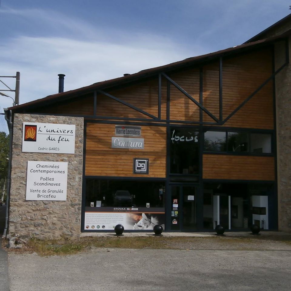 découvrez nos services d'installation de poêles dans l'aveyron. profitez d'un chauffage efficace et chaleureux, réalisé par des professionnels expérimentés. contactez-nous pour un devis personnalisé et transformez votre intérieur en un espace confortable.