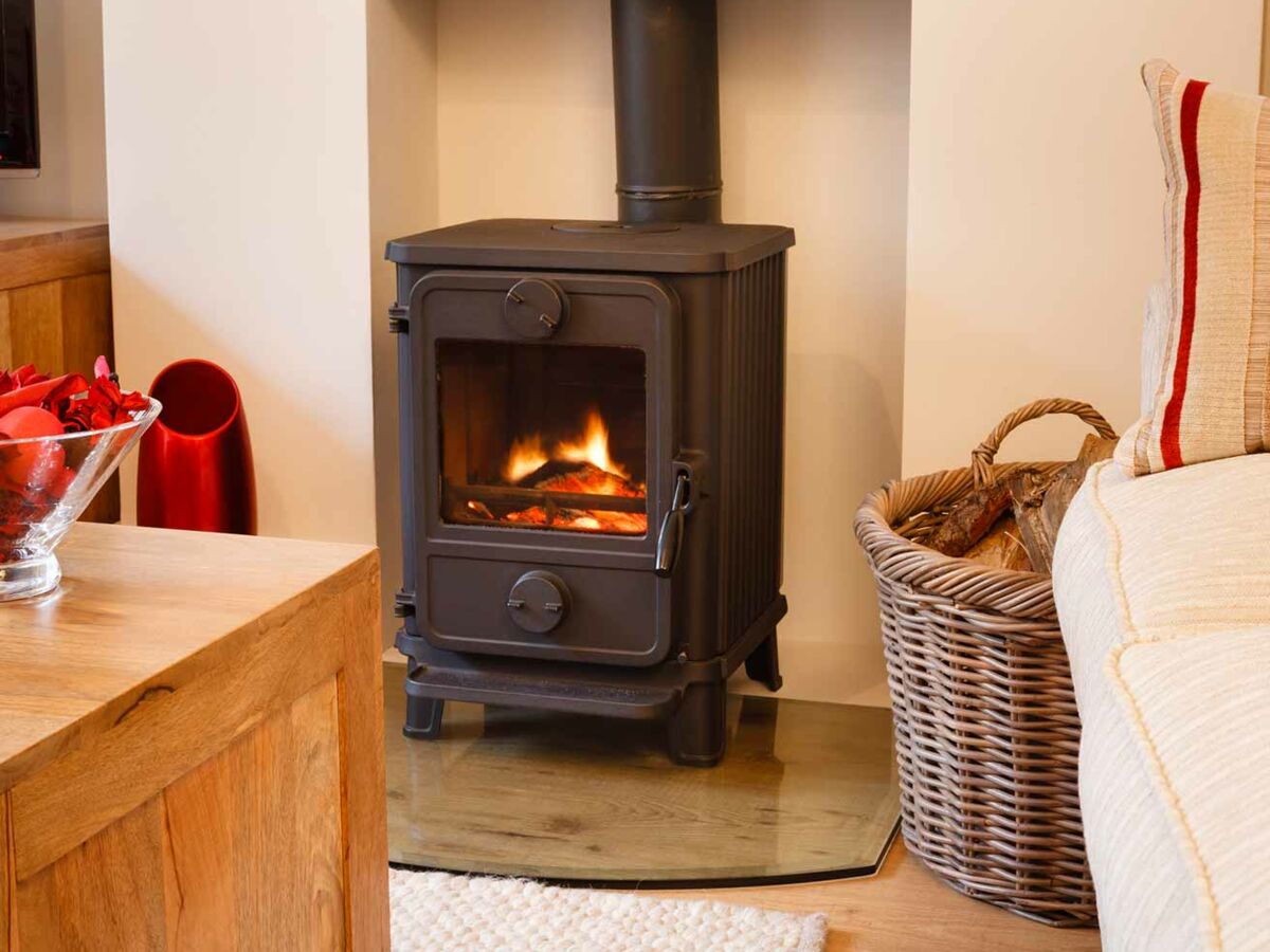 découvrez nos services d'installation de poêles à bois, gage de chaleur et de confort pour votre intérieur. profitez de conseils d'experts, d'un service rapide et soigné, ainsi que d'un large choix de modèles adaptés à vos besoins.
