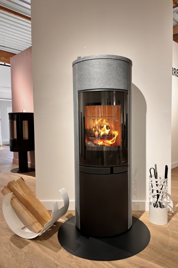 découvrez l'art d'installer un poêle à bois à saumur avec nos experts. profitez d'un service sur mesure, garantissant chaleur, confort et efficacité énergétique pour votre foyer.