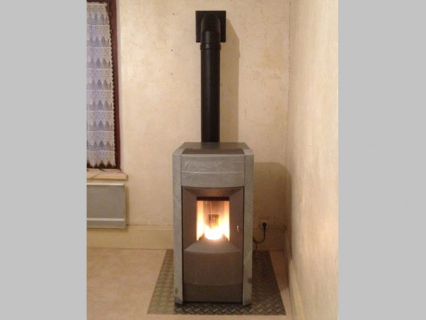 découvrez notre service d'installation de poêles à bois dans les vosges. profitez d'une chaleur conviviale et écologique grâce à nos experts, qui vous accompagnent dans le choix et la mise en place de votre poêle, pour un confort optimal dans votre maison.